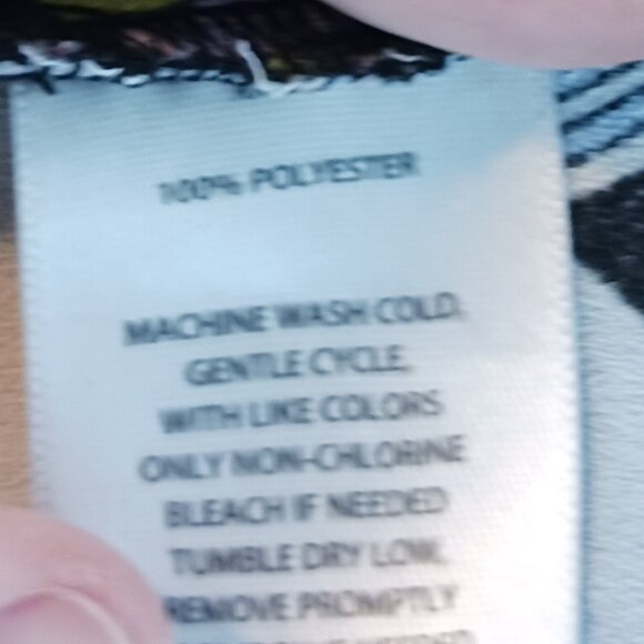 #86 3/$18 - Halogen Black/Yellow Short Sleeve Top Size S - Picture 5 of 6